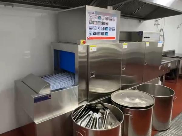 洗碗設備調試安裝